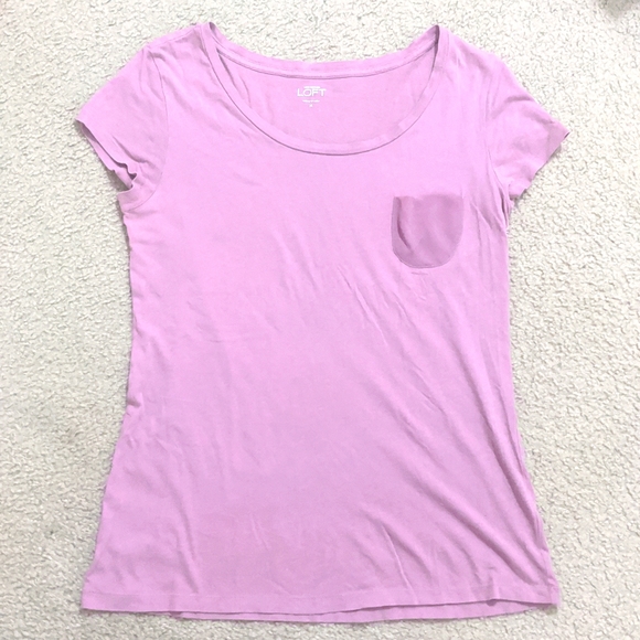 LOFT Tops - Ann Taylor LOFT pink tee with pocket, size M
